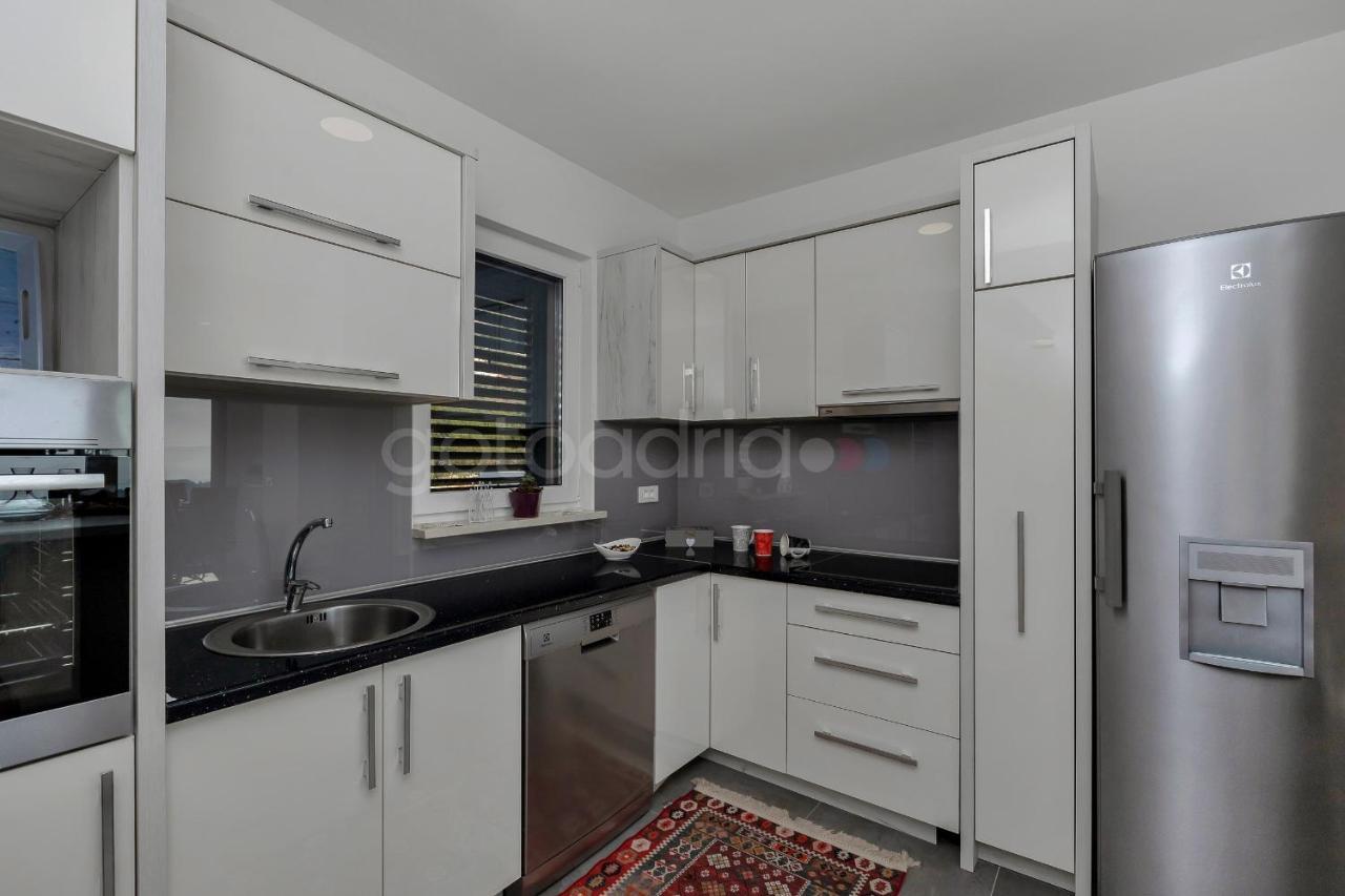 Luxury Apartment Poseidon - Free Beach Parking Makarska Ngoại thất bức ảnh